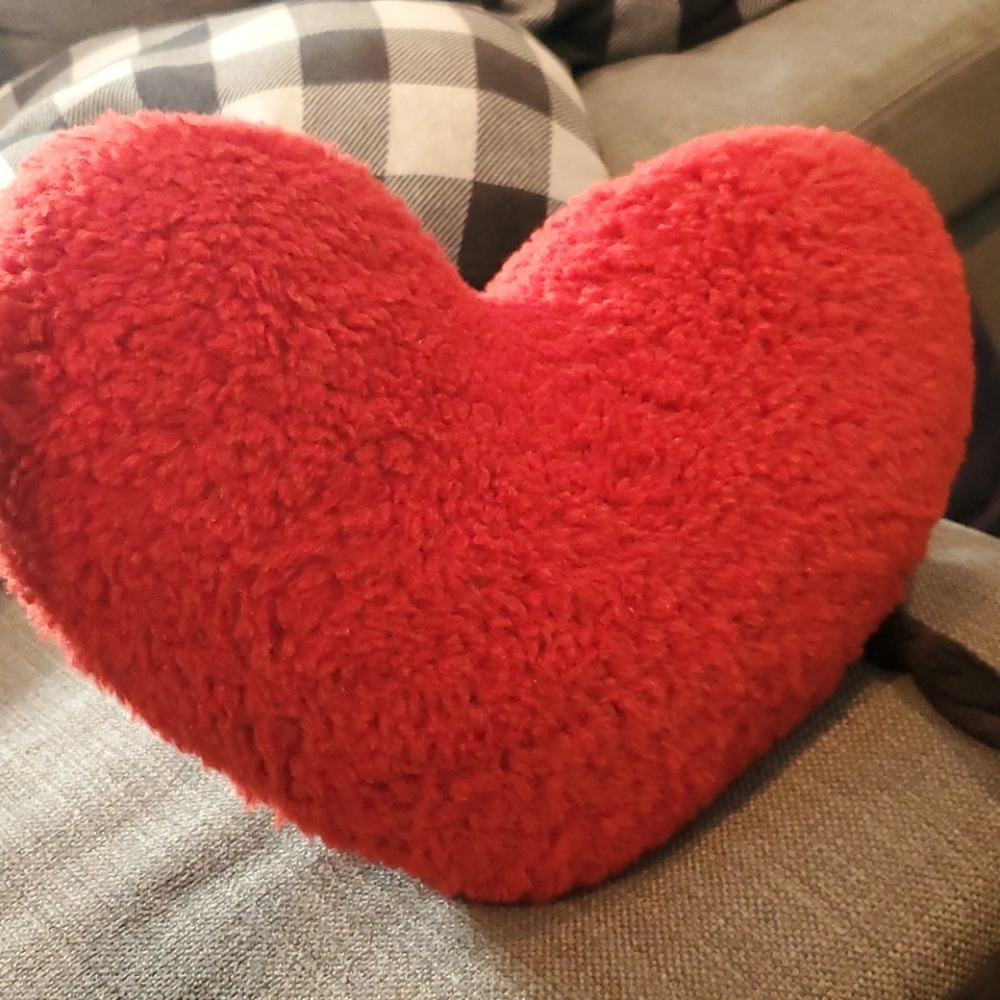 Heart pillow